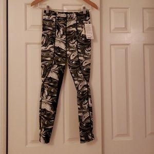 Kerrits Flow Rise performance tight girls